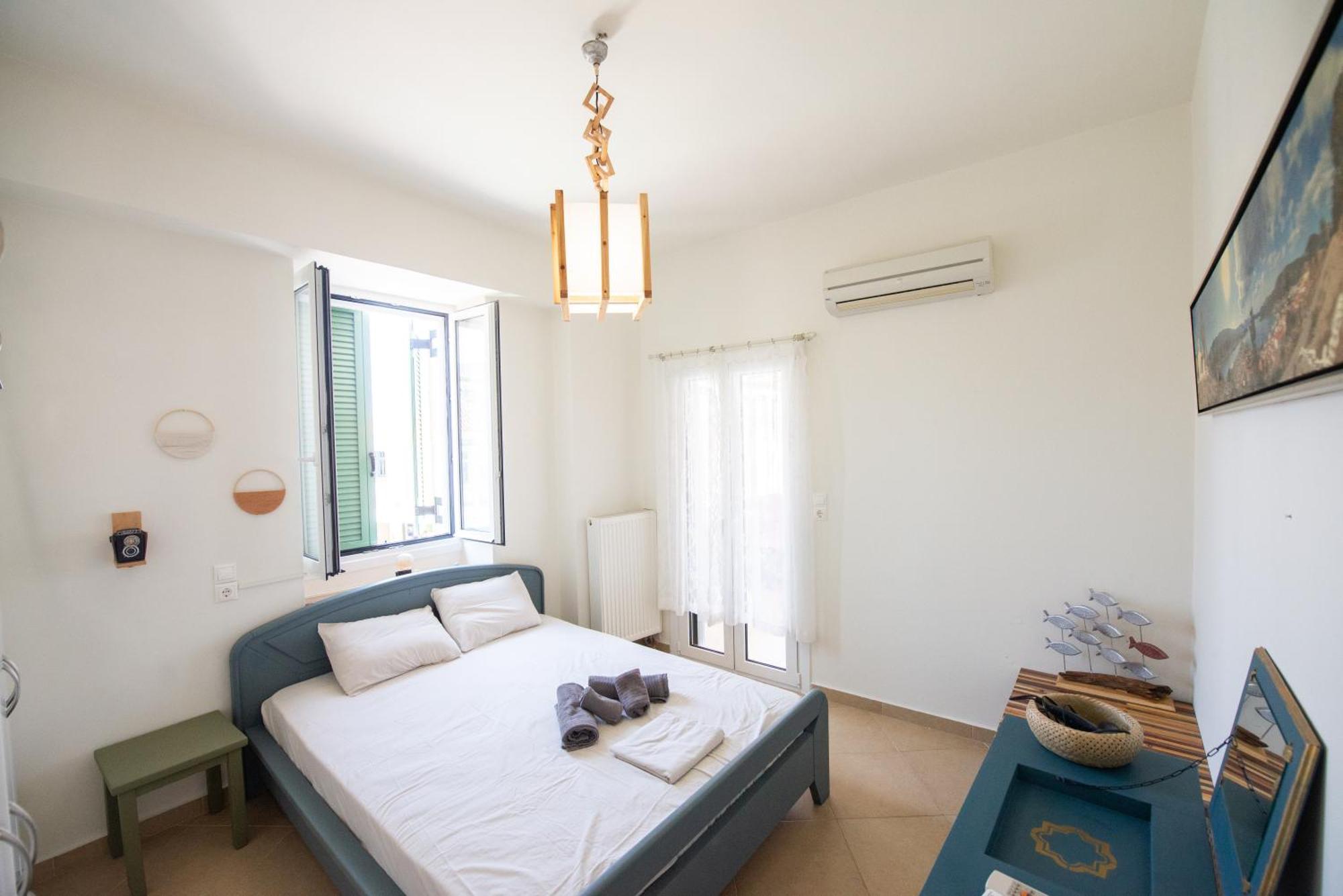 Nadia'S Place Poros Town Екстер'єр фото